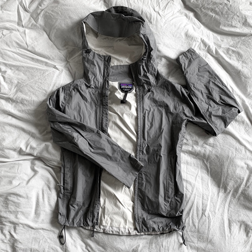 Patagonia light rain jacket
